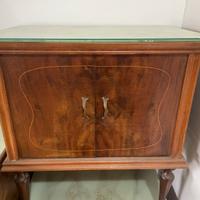 Comodini vintage fatti a mano