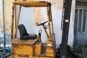 Muletto elettrico 6m 12q + caricatore 220/380v