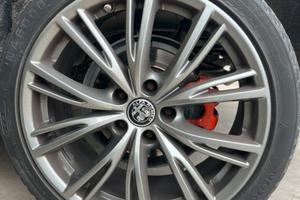 Cerchi in lega alfa romeo