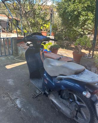 Aprilia scarabeo
