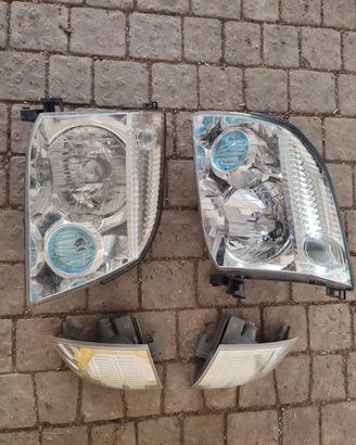 fari completi di fanalini Nissan x trail
