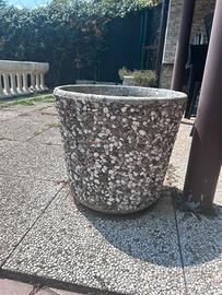 Vasi in pietra
