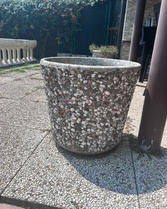 Vasi in pietra