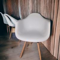 4 sedie/ Poltrone come nuove, di design, comode e 