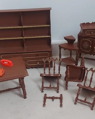 Mobili in miniatura (la Cicogna)