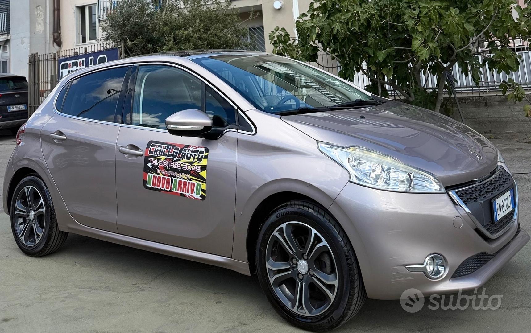Peugeot 208 2013 photo 2