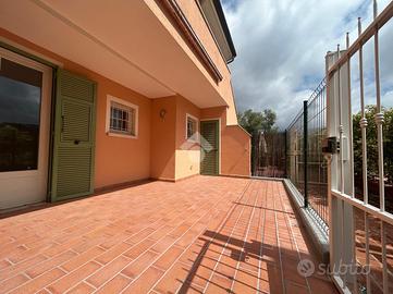 4 LOCALI A SARZANA