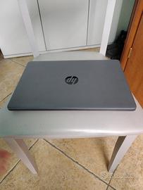 pc portatile HP Intel  i3 12th gen 8gb ddr4 ram 