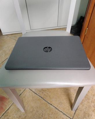 pc portatile HP Intel  i3 12th gen 8gb ddr4 ram 