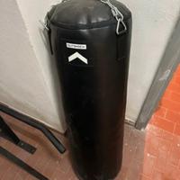Sacco da boxe 20 kg con struttura a muro