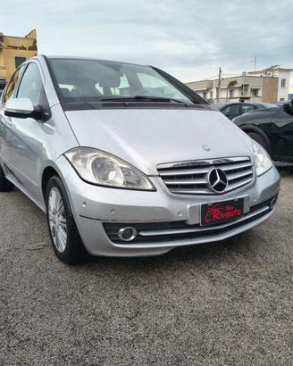 MERCEDES-BENZ A 180 CDI Elegance