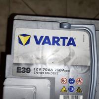 Batteria Auto Varta E39 - AGM - 12V - 70Ah - 760A