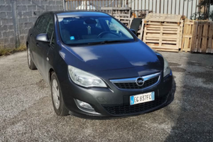 Opel Astra j 1.7 diesel 110cv