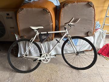 Bicicletta da corsa - Mercedes Benz