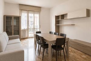 Trilocale con garage in zona Lago