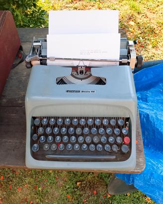 MACCHINA DA SCRIVERE OLIVETTI 44 