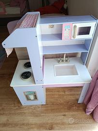 Cucina giocattolo in legno