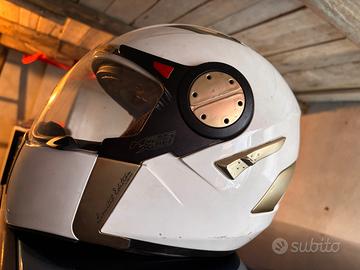 Casco givi