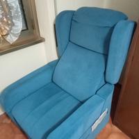 Poltrona Elettronica  reclinabile e massaggiatrice