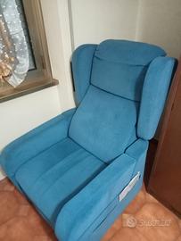 Poltrona Elettronica  reclinabile e massaggiatrice