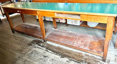 2 Tavoli con cassetti - uso magazzino, negozio ecc