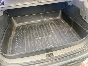 Vasca contenitiva ford focus 2009