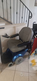 Sedia a rotelle elettrica
