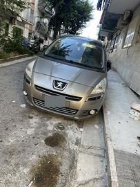 Peugeot 5008 full optional 2013