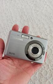 Fotocamera digitale Samsung silver.