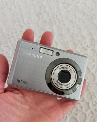 Fotocamera digitale Samsung silver.
