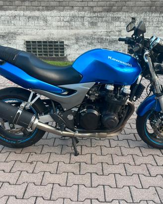 Kawasaki ZR-7 del2000 pronta all’uso