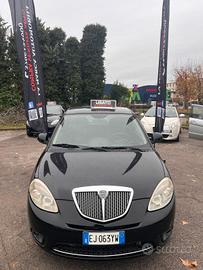 Lancia Ypsilon 1.2 69 CV 5 porte S&S Platinum