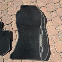 3 Tappetini usati Subaru Levorg originali