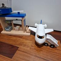 gioco aeroporto in legno e plastica 