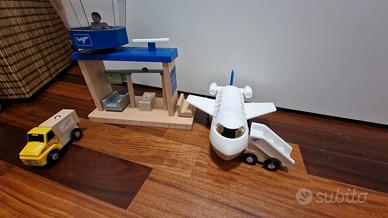 gioco aeroporto in legno e plastica 
