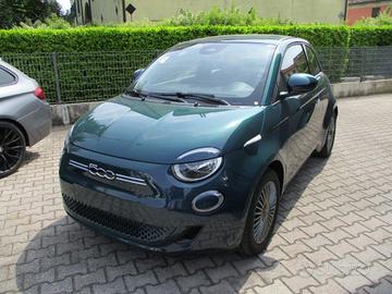Fiat 500e Camera/Pack Comfort/Navi