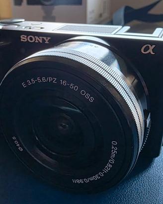 Sony ZV-E10 Kit 16-50mm – Pari al NUOVO,