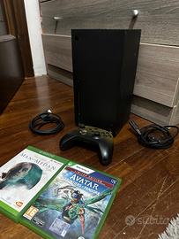 Xbox series x con due giochi
