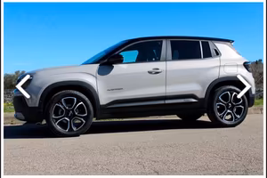 Jeep avenger benzina 1200. Anno 2025