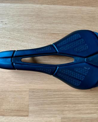 Sella Prologo Scratch M5 PAS CPC Nack - 151gr