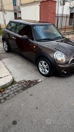 Mini Cooper Diesel del 2012 unico proprietario