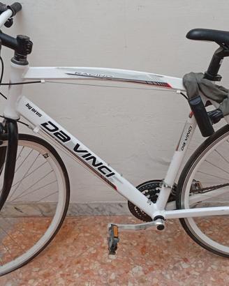 Bici bianca ibrida da uomo “28 bianca