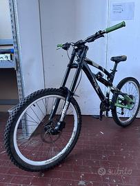 MTB da Downhill LAPIERRE FROGGY 318