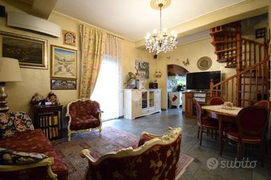 VILLA SINGOLA A MONZA