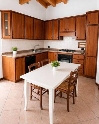 Appartamento di 60 m² con 3 locali e posto auto a 