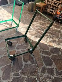 2 carrelli con ruote sterzanti