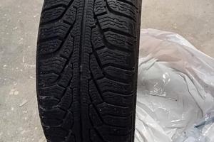 4 gomme da neve 195/55 R15 invernali + cerchioni