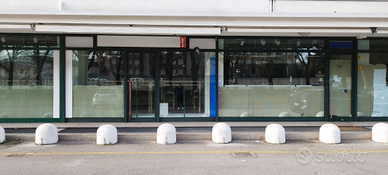 Negozio commerciale fronte strada