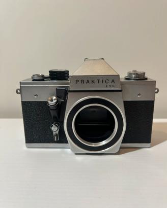 Fotocamera a pellicola Analogica