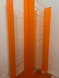 Espositore moderno in plexiglass